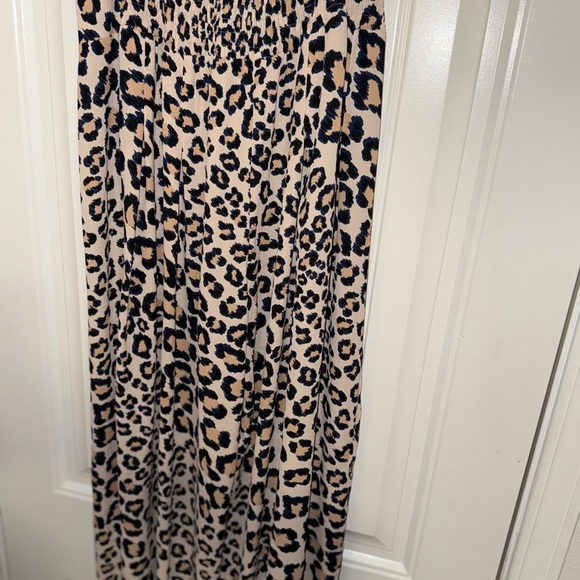 Victoria's Secret Wide Leg Tan and Black Jumpsuit - Picture 7 of 12